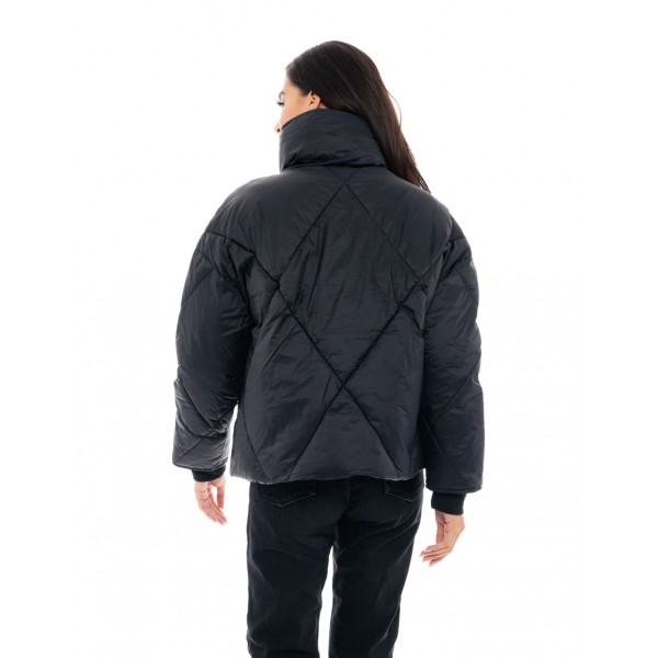 Biston fashion γυναικείο κοντό μπουφάν με γιακά Biston fashion γυναικείο κοντό μπουφάν με γιακά